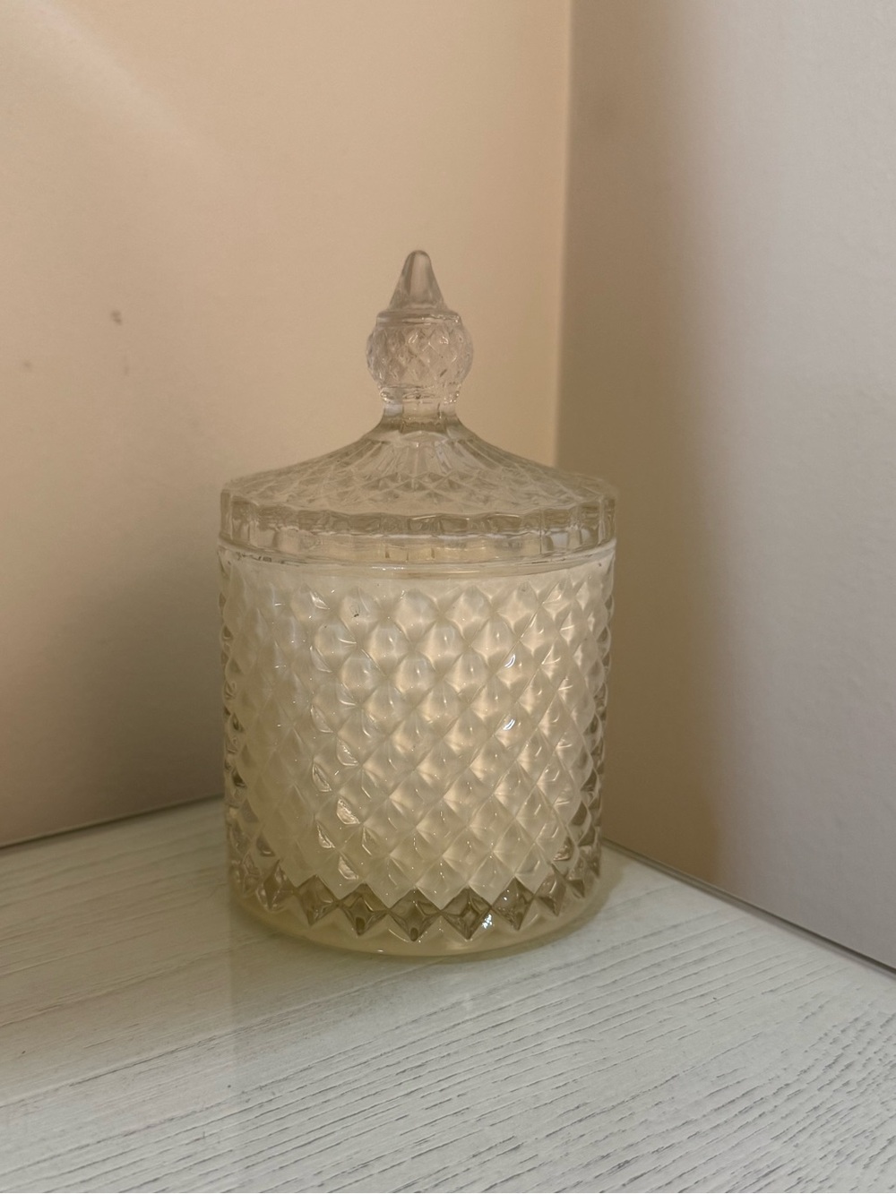 Glass Diamond-Pattern Candle with Lid - Cream
